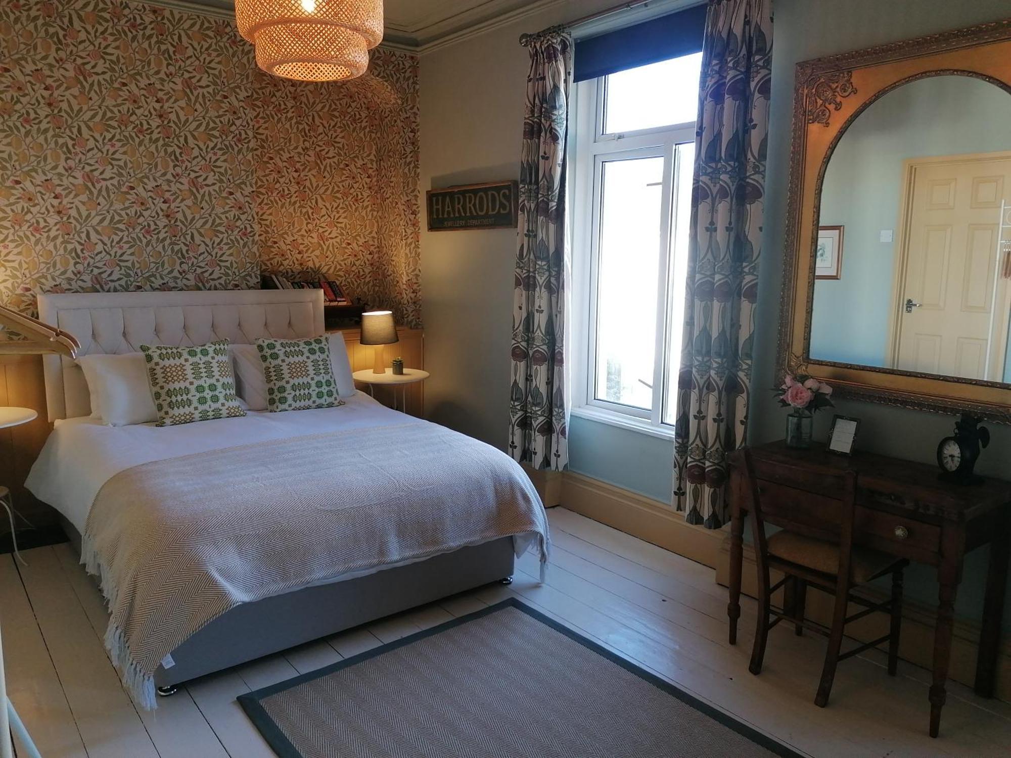 No. 30 Bed & Breakfast อาเบอร์แดร์ ภายนอก รูปภาพ